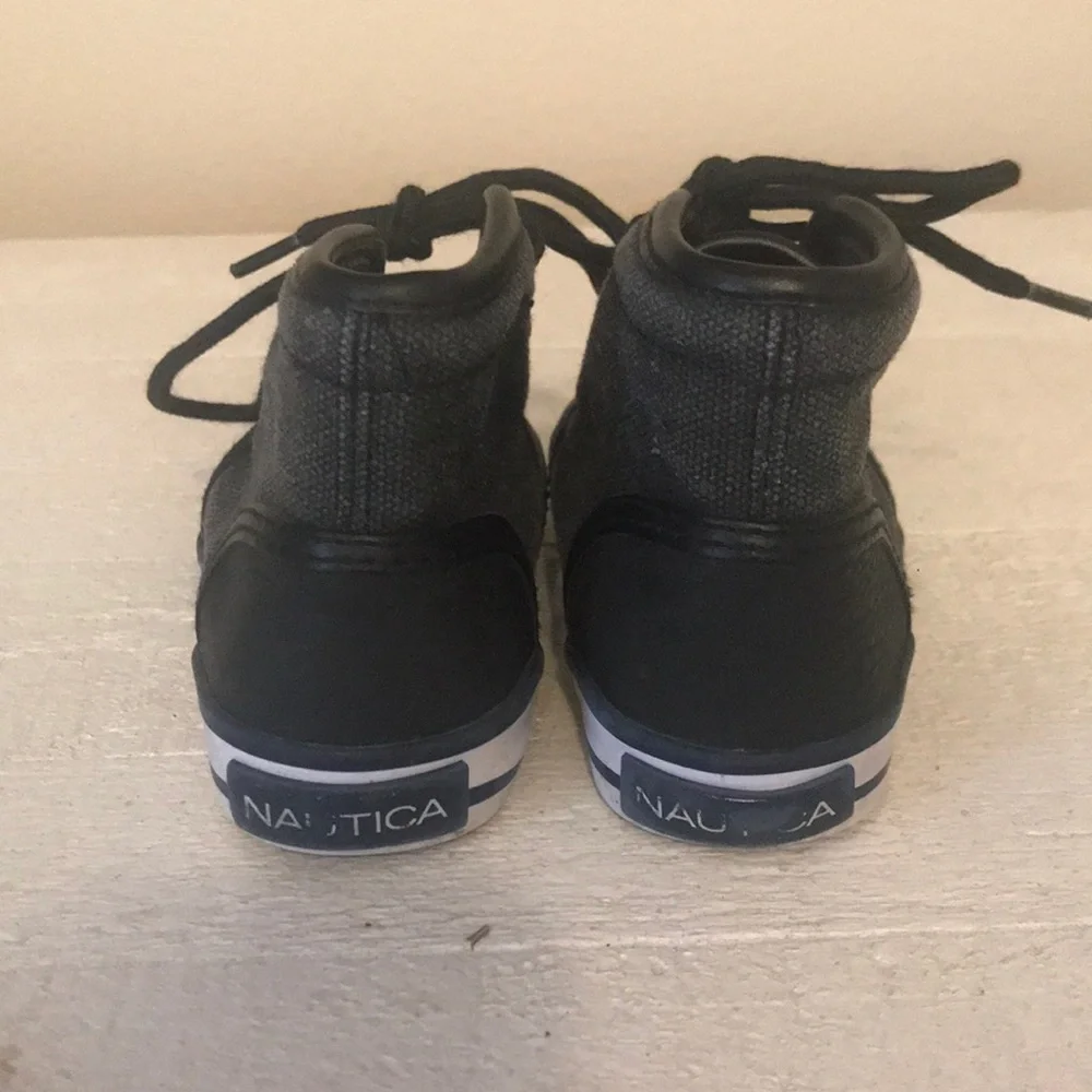 Nautica Toddler Lace Up Sneaker Size 6 - Picture 3 of 5